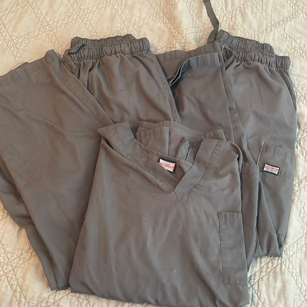 Cherokee scrubs